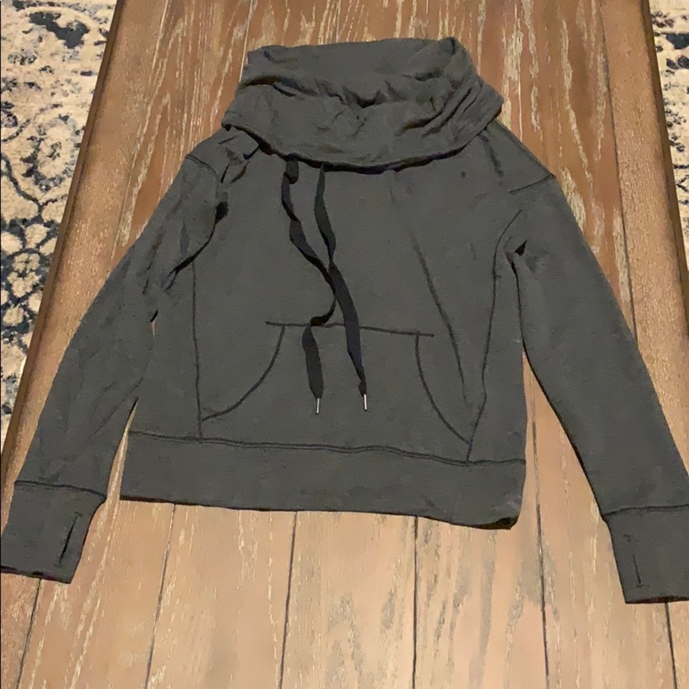 Gray workout pullover